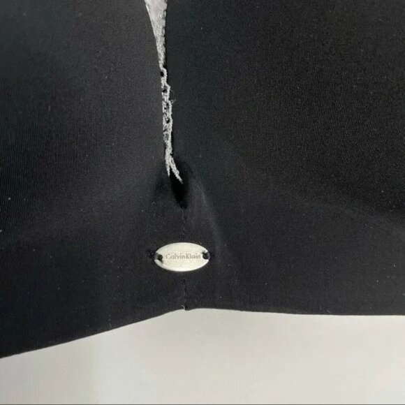 Calvin Klein Naked Glamour Wirefree Shaping Contour Bra 36C Black F3319 Padded - Picture 5 of 7